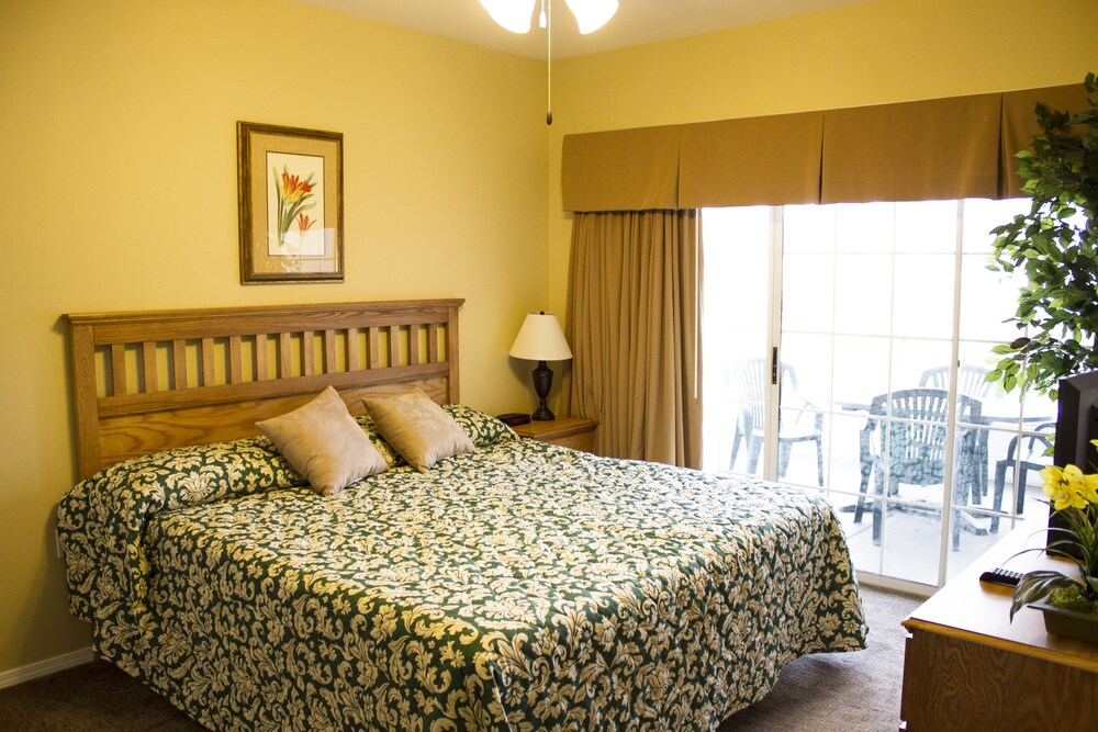 Two bedroom condo - Guestroom