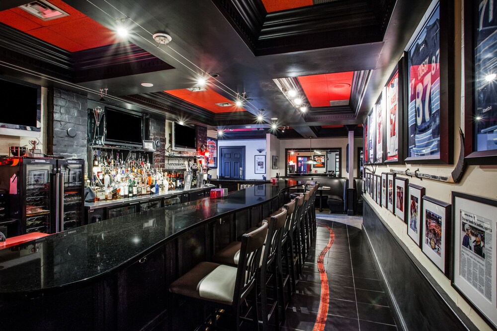 Hotel Bar