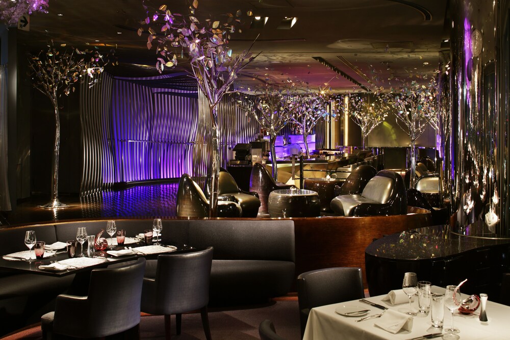 Hotel Lounge