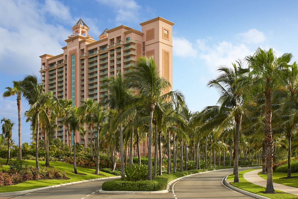 Property entrance, The Cove at Atlantis