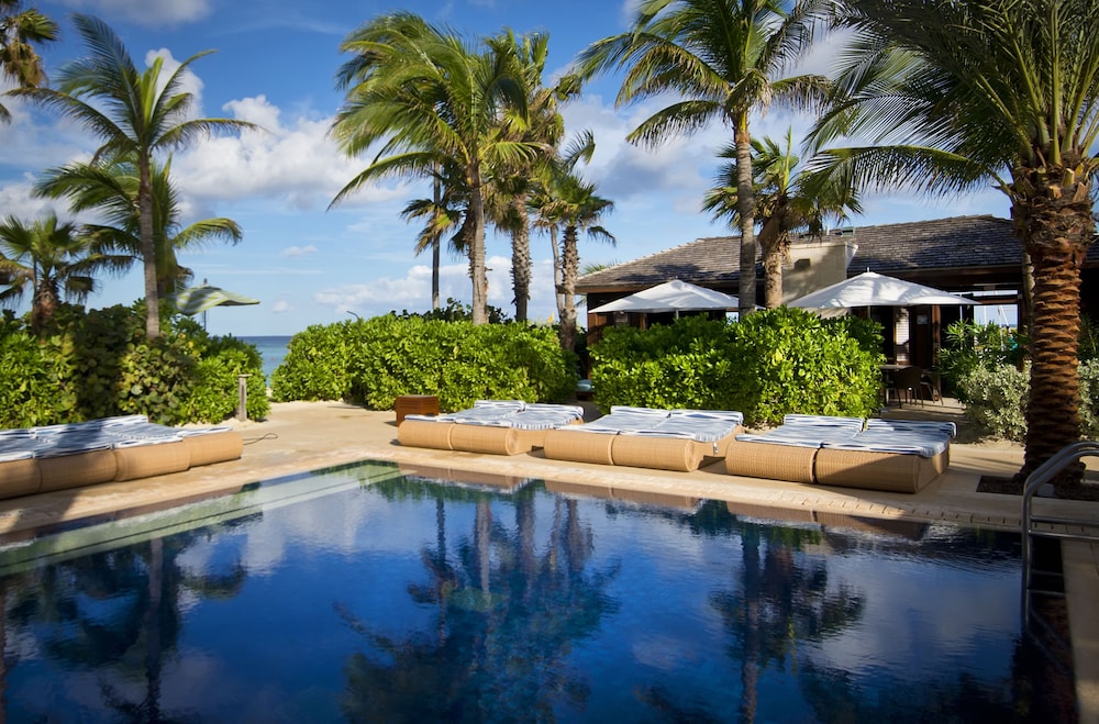 Outdoor pool, The Cove at Atlantis