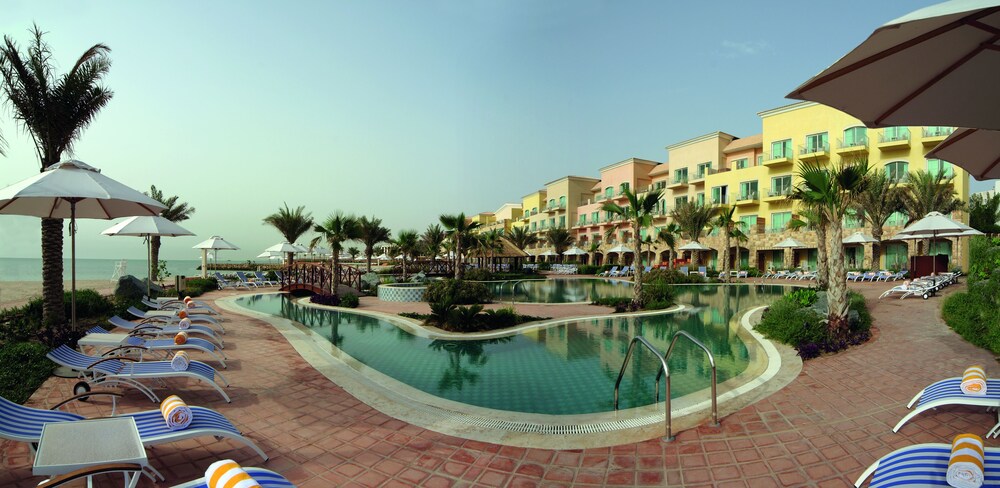 Poolside Bar