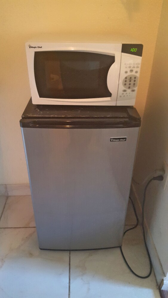 Mini-Refrigerator