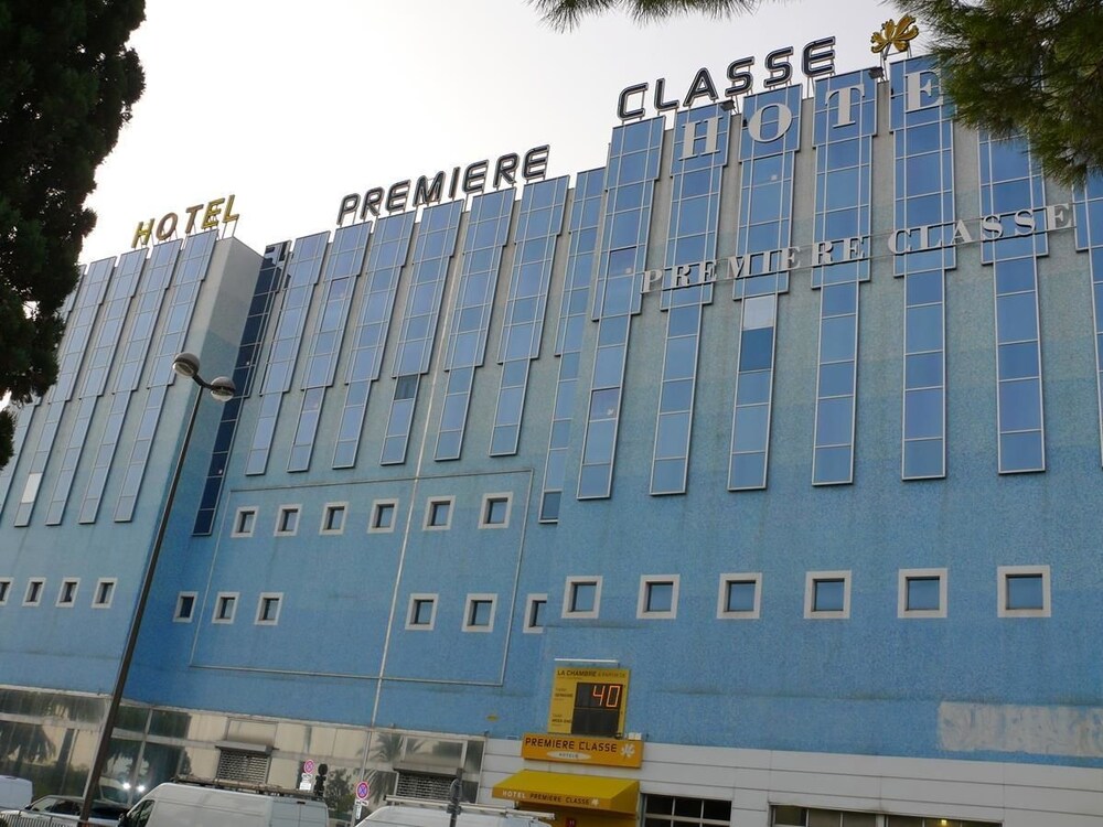 Façade de l'hôtel