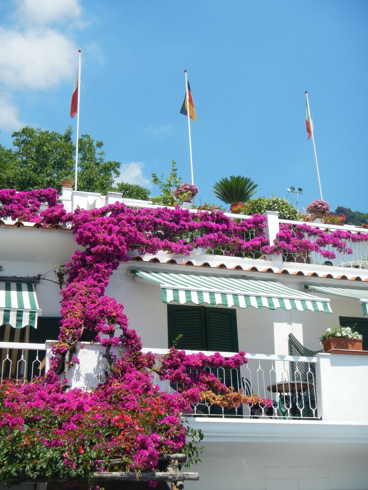 Facciata hotel