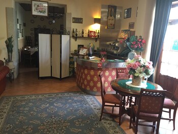 Hotel Bar