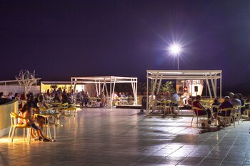 Hotel Bar