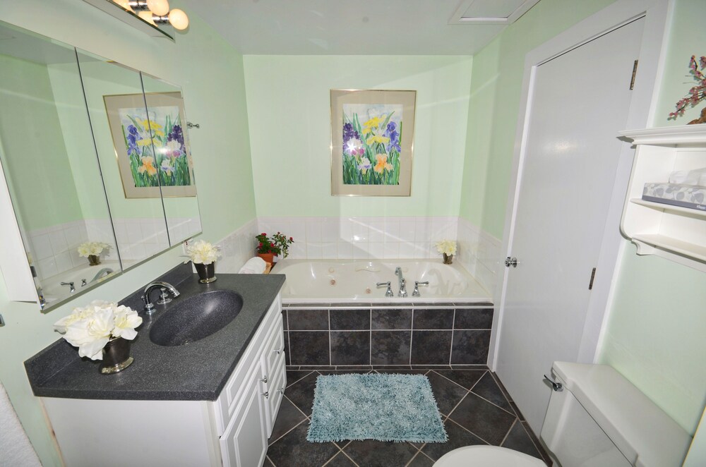 Jetted Tub