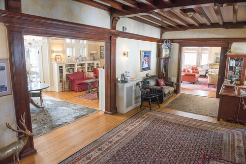 Wilburton Inn