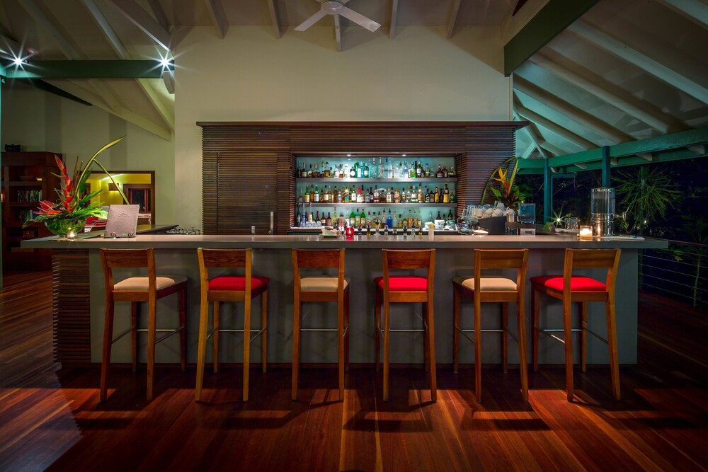 Hotel Lounge