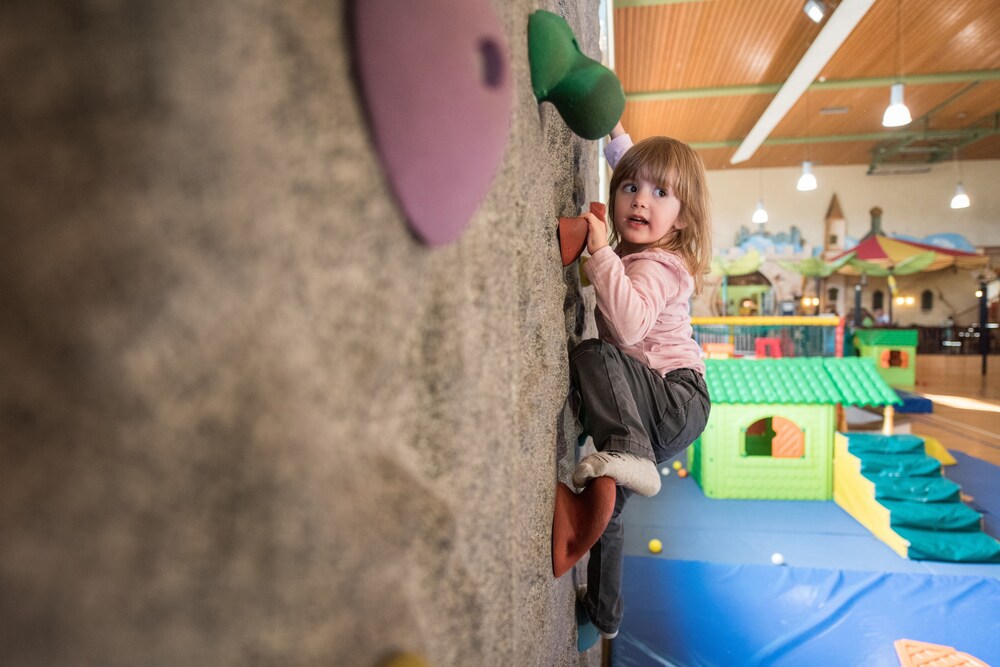 Childrens Play Area - Indoor