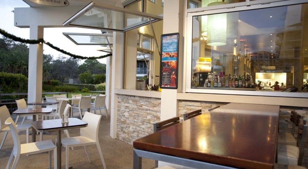 Hotel Bar