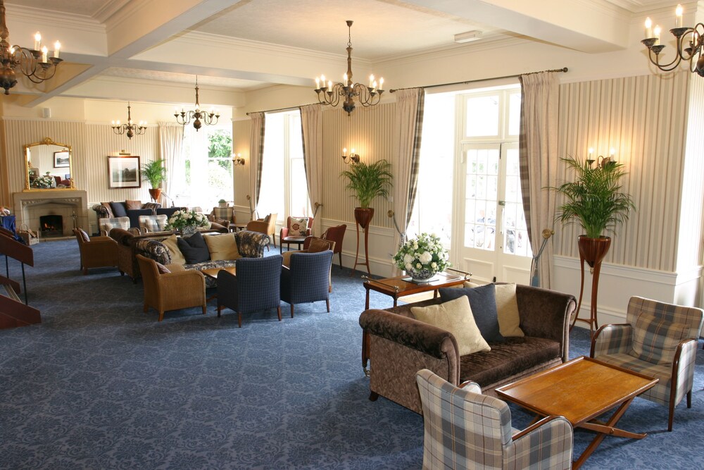 Hotel Lounge