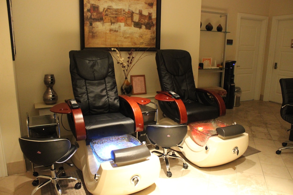 Nail Salon