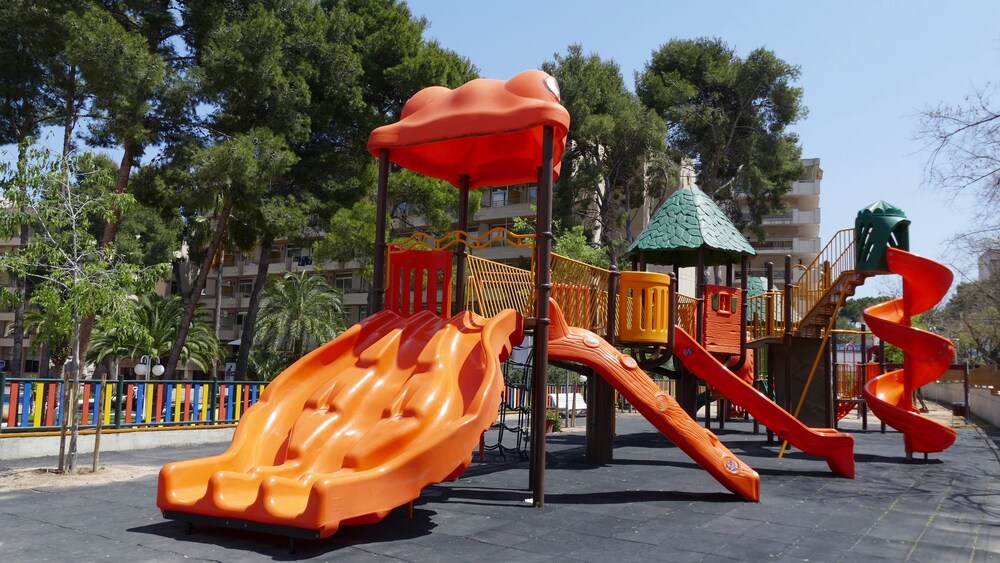 Childrens Play Area - Outdoor
