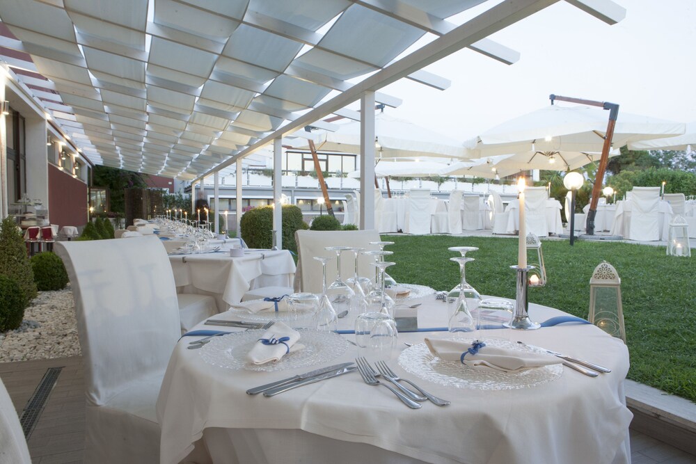 Outdoor Banquet Area