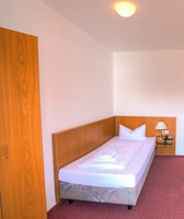 Economy Single Room, Shared Bathroom