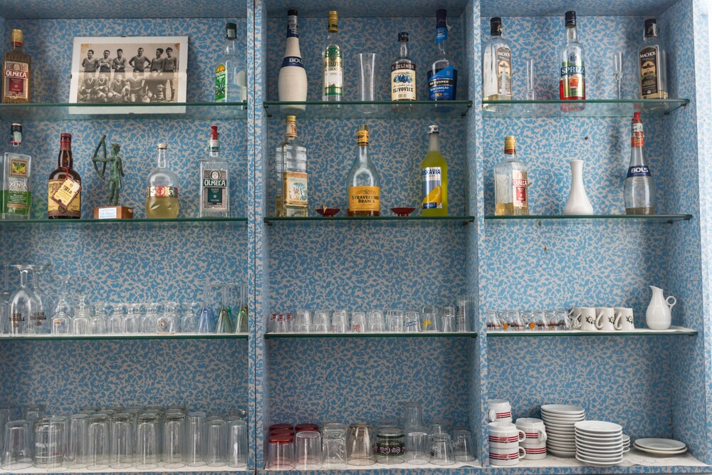 Hotel Bar