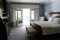 Deluxe Room, 1 King Bed, Resort View (with Porch)