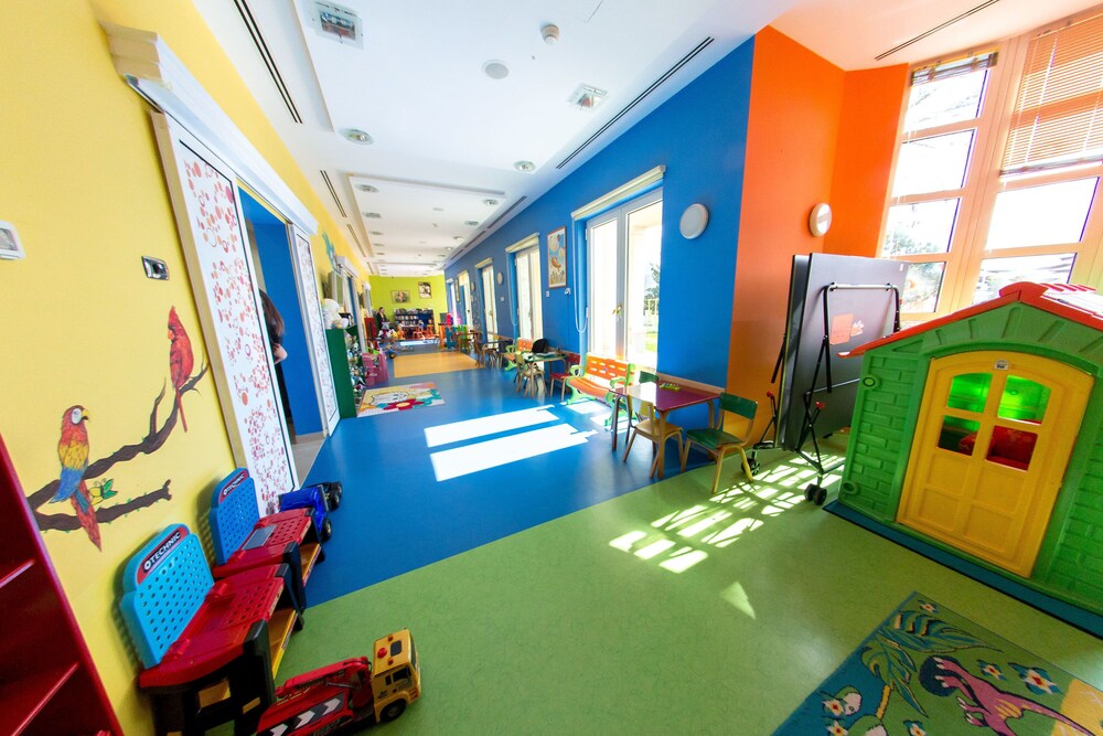 Childrens Play Area - Indoor