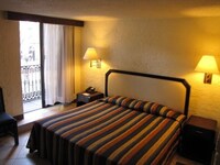 Single Room, 1 King Bed, Balcony