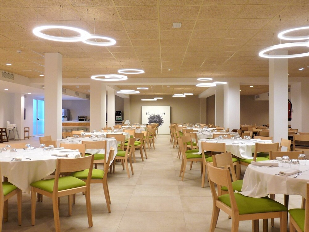 Food Court