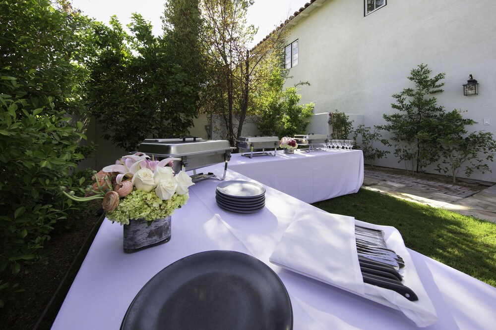 Outdoor Banquet Area