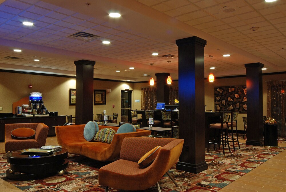 Hotel Lounge