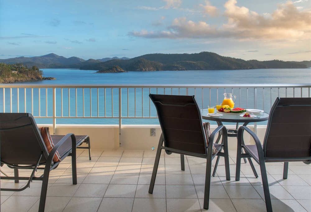 Deluxe Apartment, Sea View - Guestroom