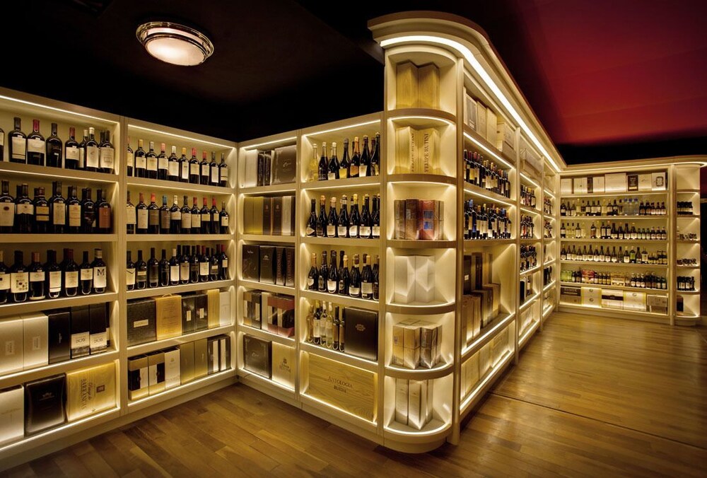 Hotel Bar