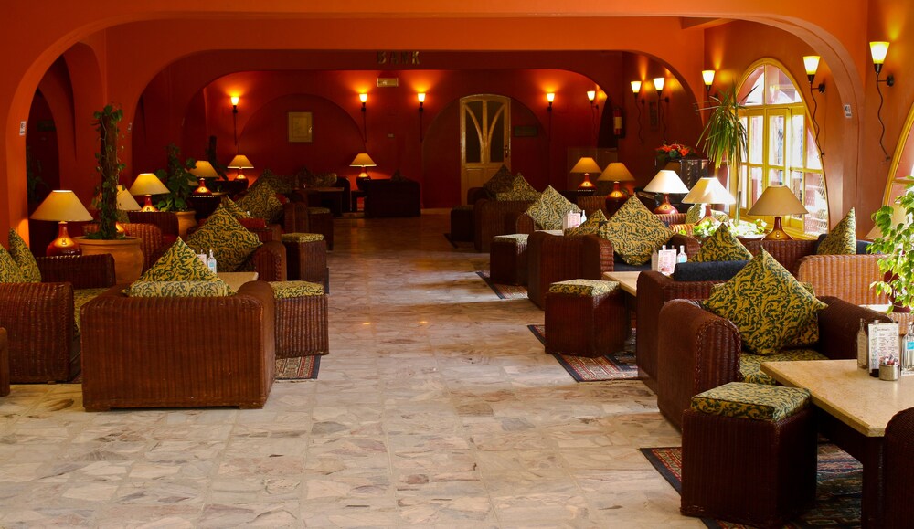 Lobby-Lounge