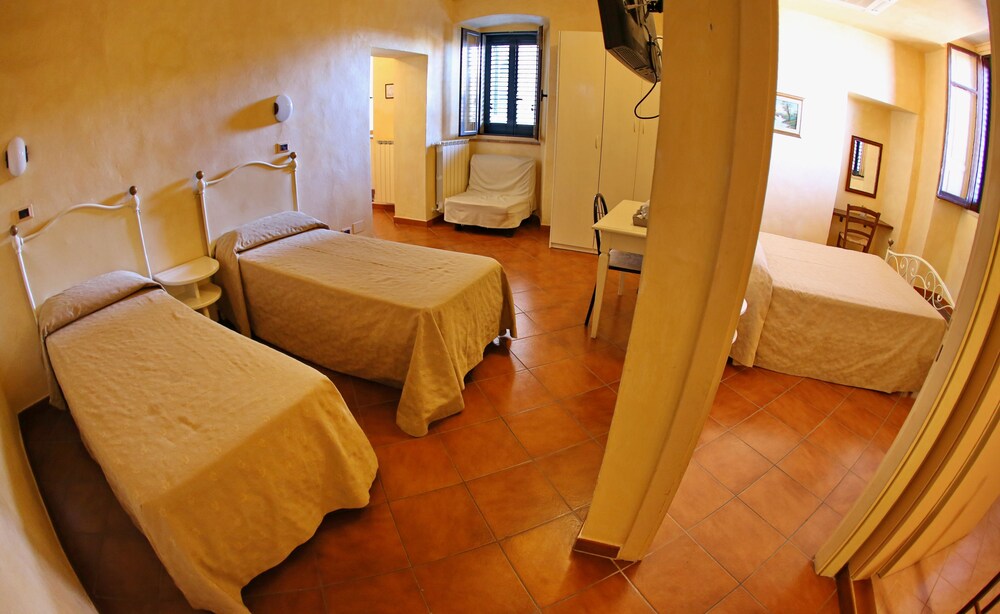Guestroom