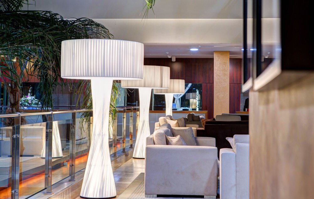 Hotel Lounge