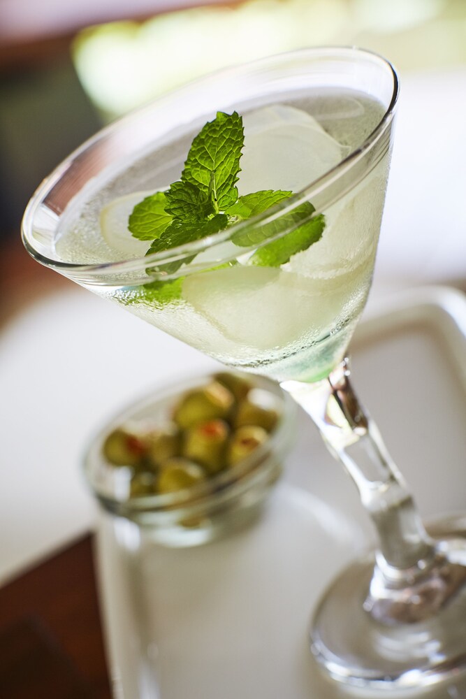 Hotel Bar