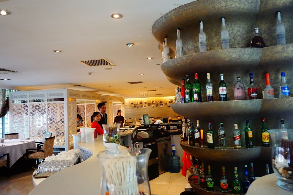 Hotel Lounge