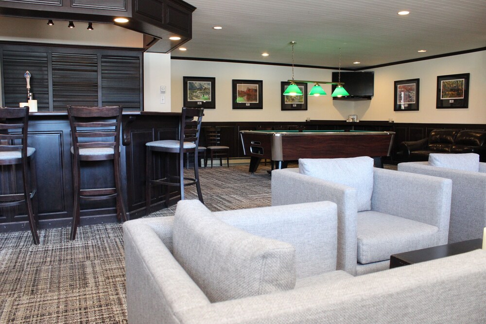 Hotel Lounge