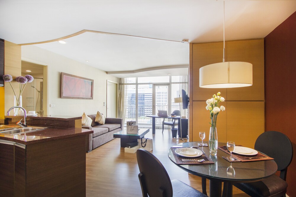 Executive Room, 1 Bedroom - Living Area