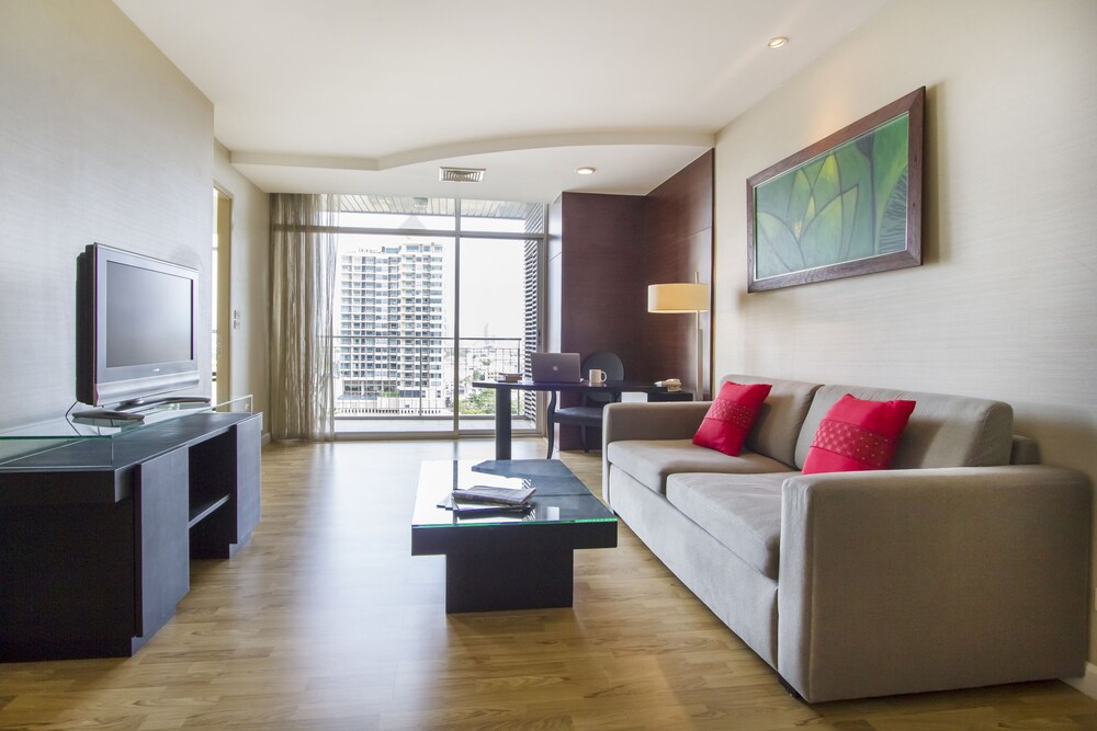 Executive Room, 2 Bedrooms - Living Area