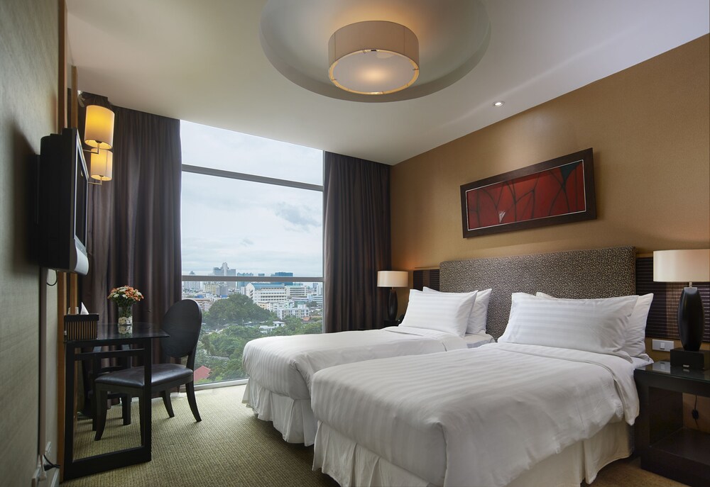 Deluxe Room, 1 Bedroom - Guestroom