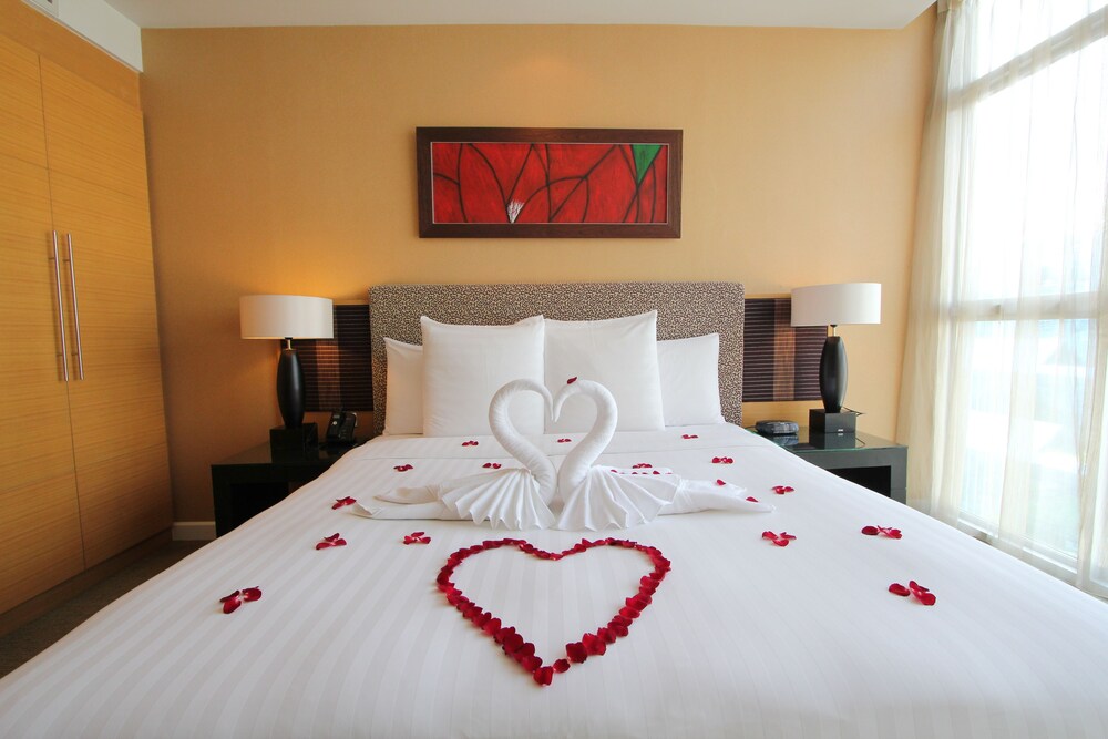 Deluxe Room, 1 Bedroom - Guestroom