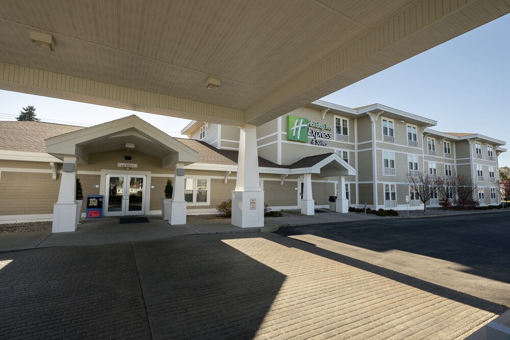 Hotel Front