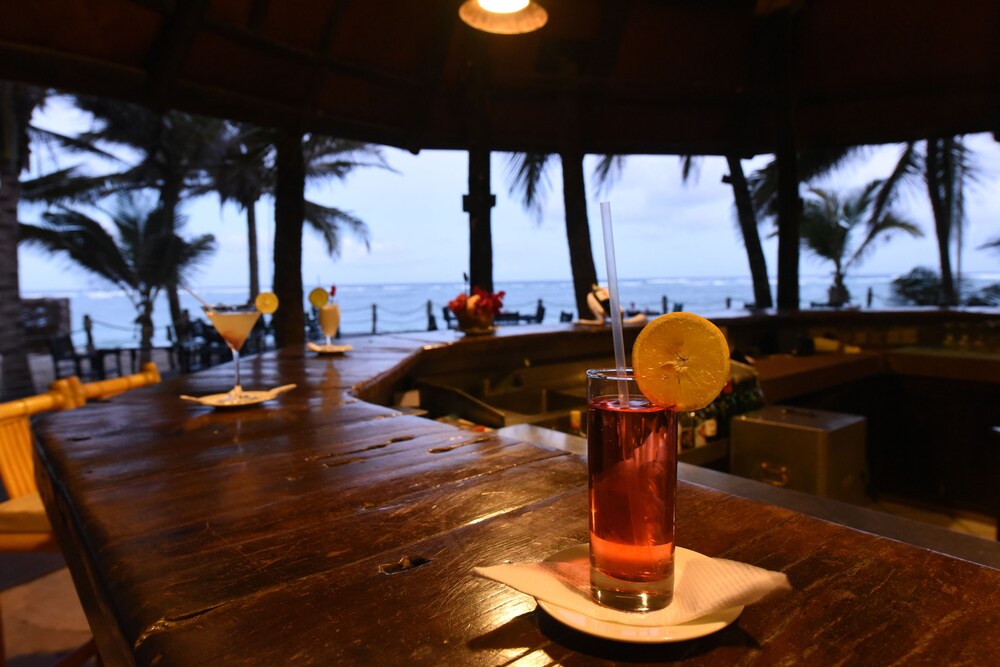 Hotel Bar