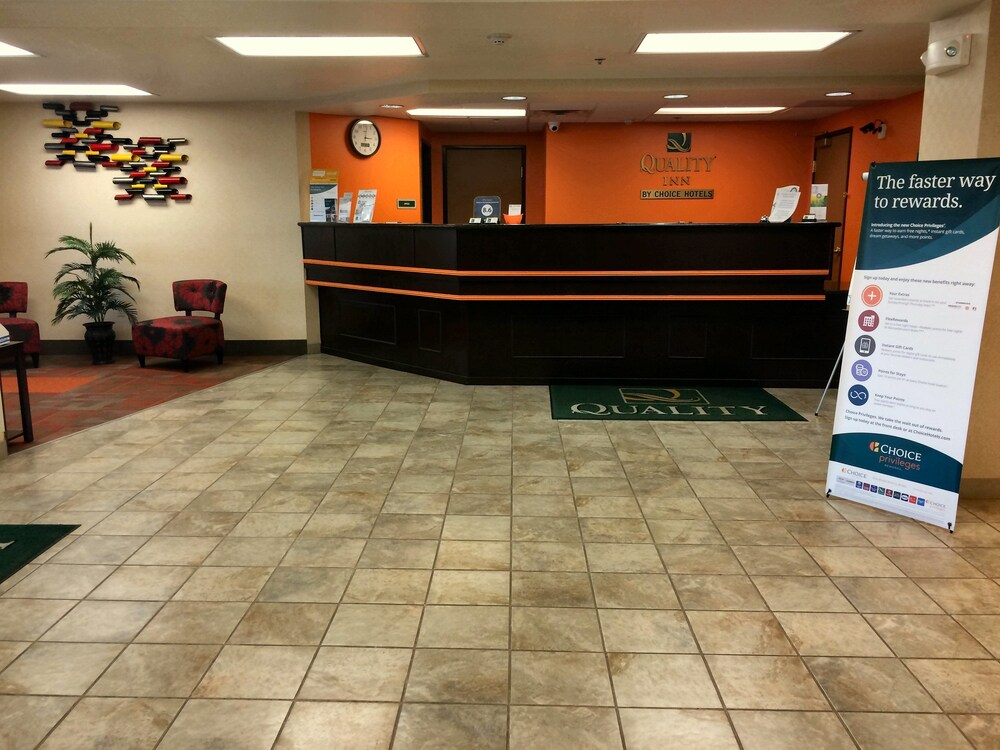 Hotel Lounge