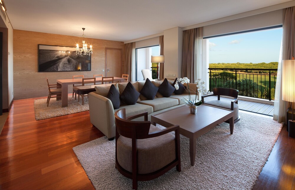 Presidential Suite - Living Room
