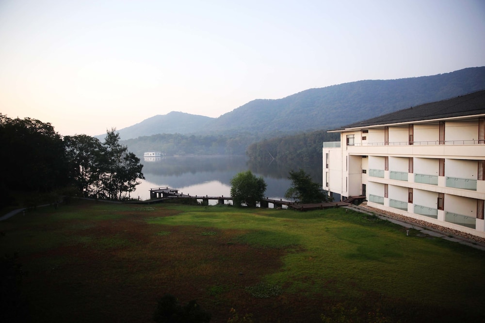 Lake View