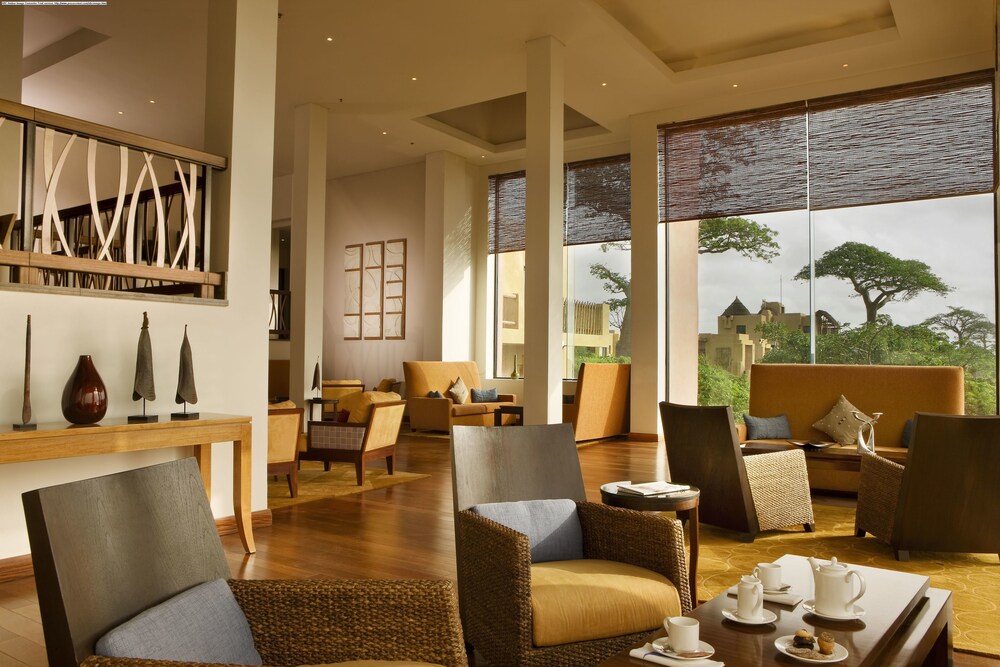 Hotel Lounge