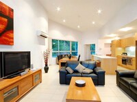 Apartment, 2 Bedrooms,Ocean View with Study