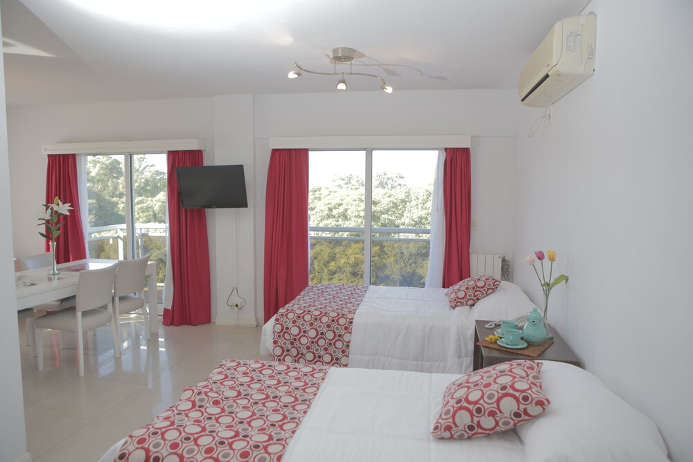 Family Apartment (5 people) - Guestroom
