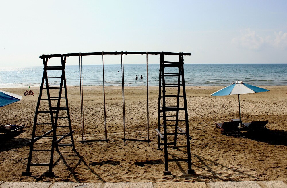 Childrens Play Area - Outdoor