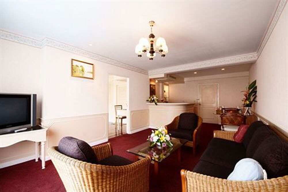 Guestroom